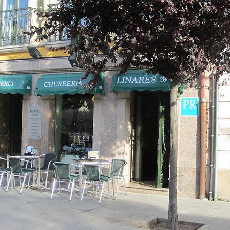 Hostal Linares Ribadeo Exterior foto